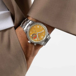 NOMOS Glashütte - Club Sport Neomatik Weltzeit Dune