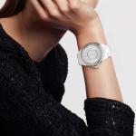 CHANEL - J12 MANUFAKTURKALIBER 12.1 DIAMANTLÜNETTE Uhr, 38 mm